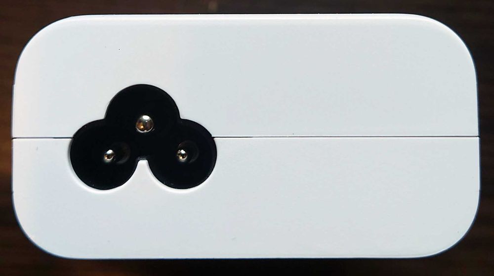 Adaptor alimentare UniFi 2.5G PoE+ (30W) UACC-PoE+-2.5G
