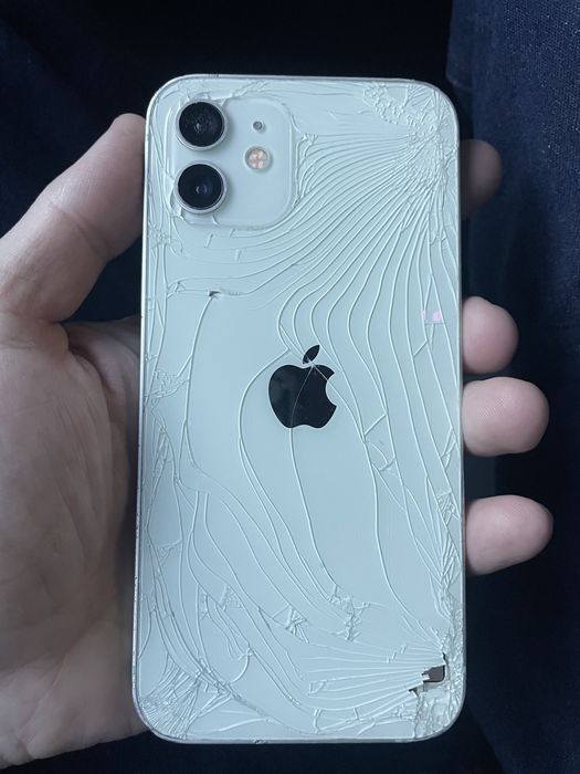Телефон iphone 12 64 gb