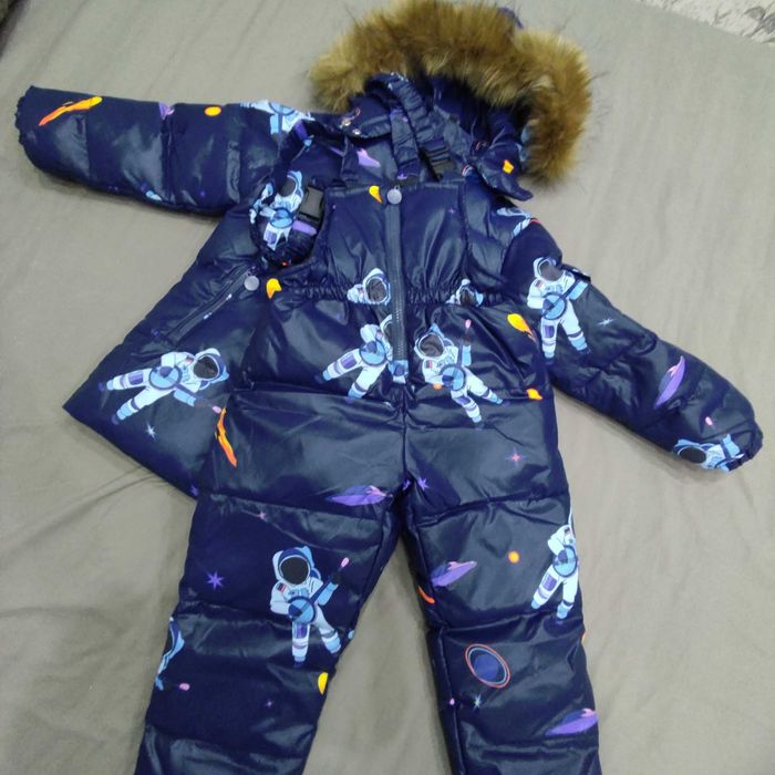 Продам детский комбинезон