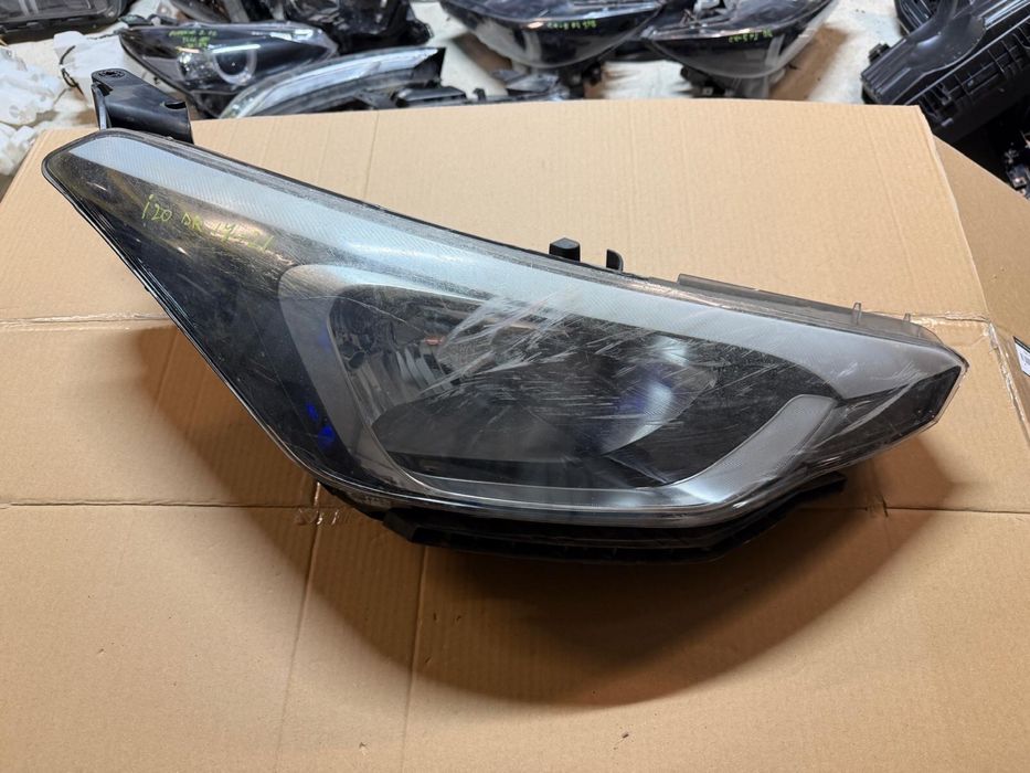 Far dreapta Hyundai i20 Halogen 2015/2016/2017/2018/2019/2020