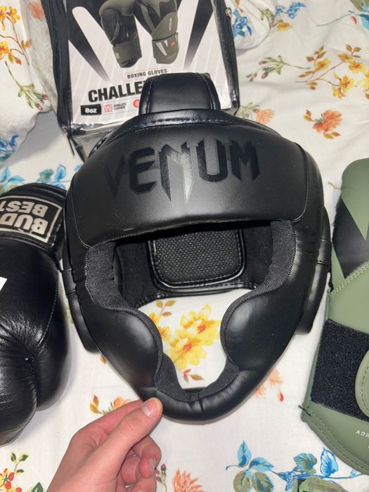 Echipament box venum.