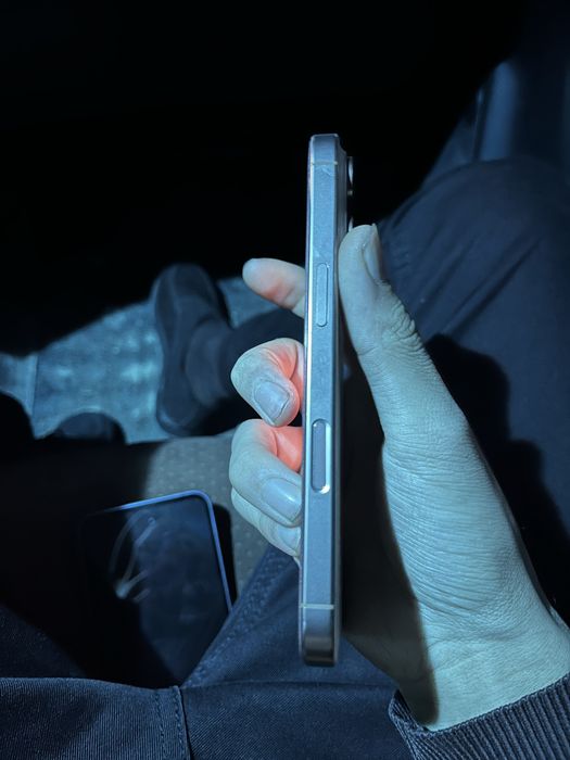 Iphone 16 pro sotiladi srochni