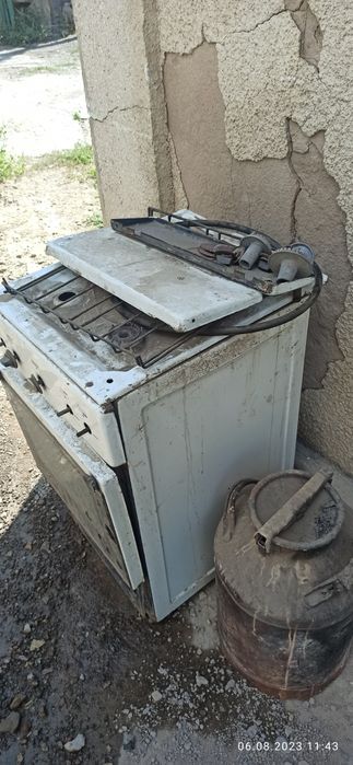 Газплита сатылады.