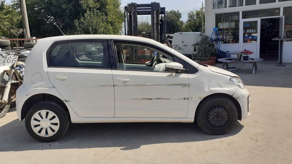 Volksvagen Up-1.0бензин/60к.с./2018г-на части