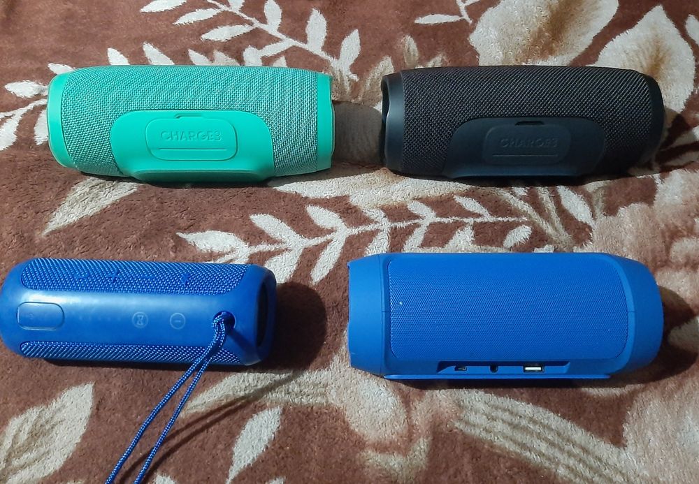 Vând lot pachet 4 Boxe JBL Defecte - Charge 3 x2, Charge 2, Flip 3  în stare bună