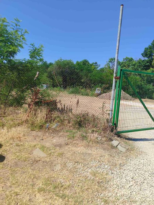 Продажба на парцел в село Аврен