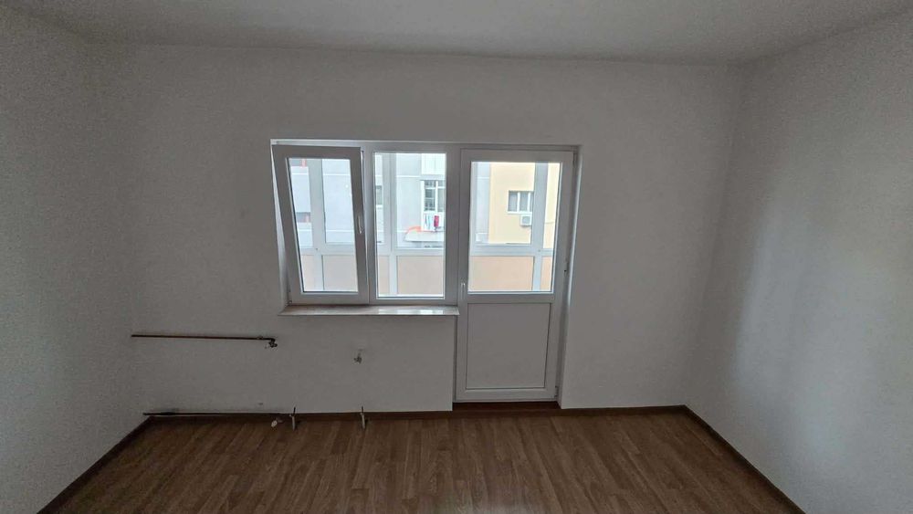Apartament 3 camere Zona Calarasi