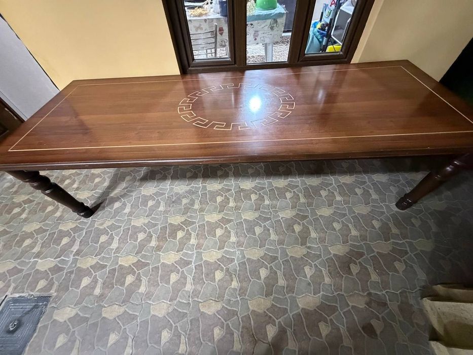 Mebel sotiladi xolati zor