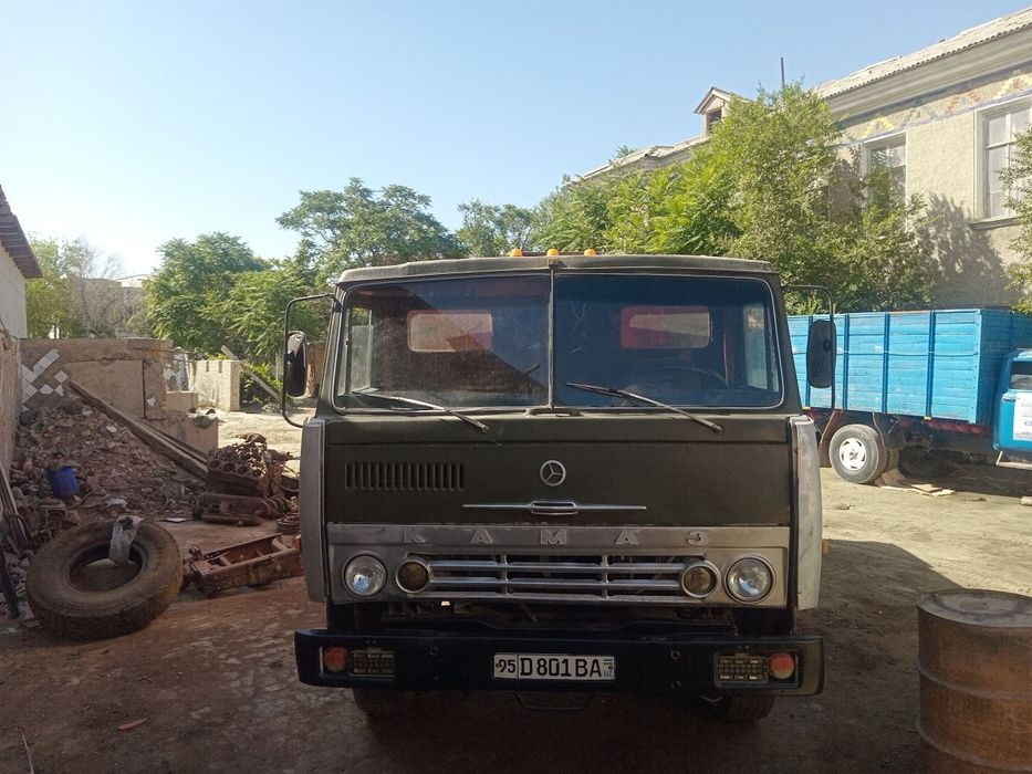 Камаз самосвал..