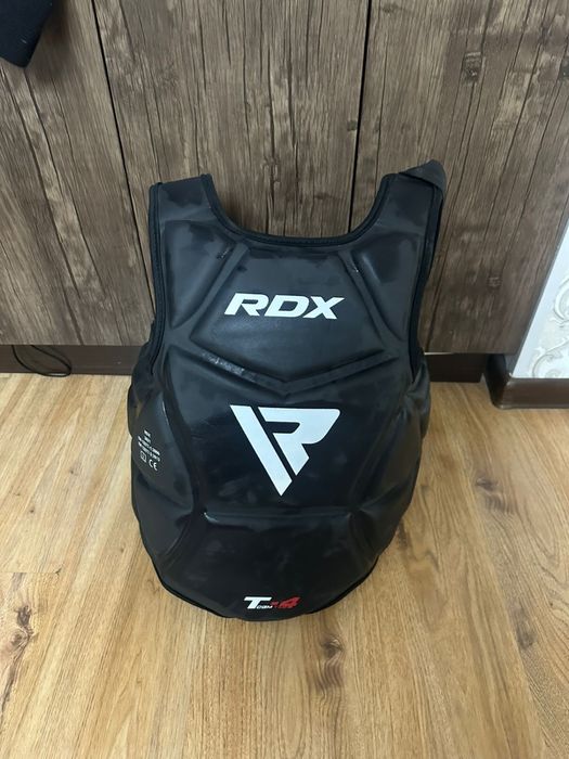 Продам нагрудник для бокса