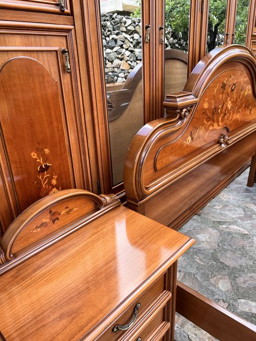 Dormitor stil Baroc din lemn cu intarsii florale !