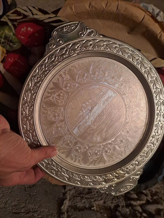 Табли за сервиране