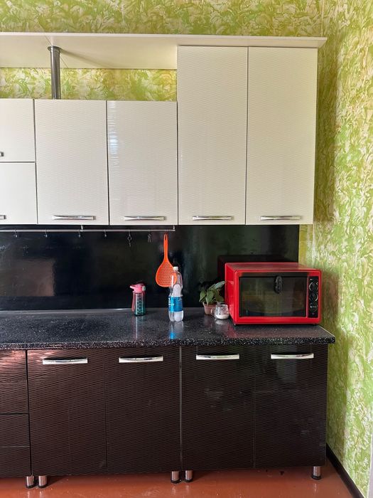 На продаже кухонный гарнитур