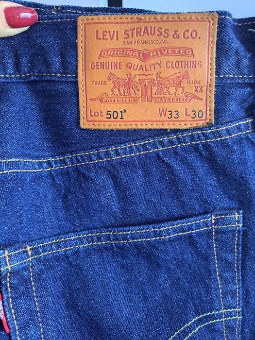 Blugi Levi's barbatesti