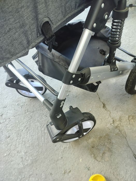 Детское коляска в идиялном состояни