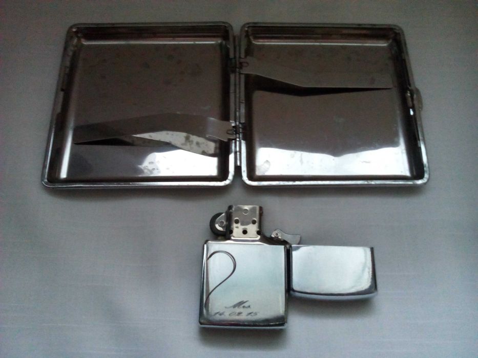 Комплект метални табакера и бензинова запалка STAR-I