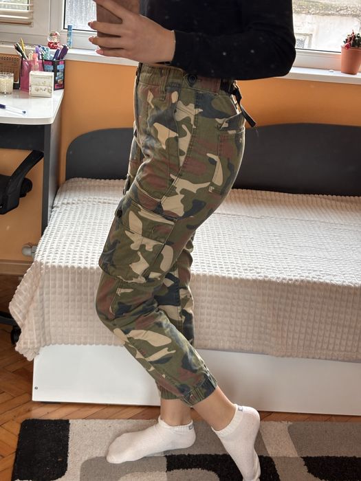 Панталон Bershka, XS