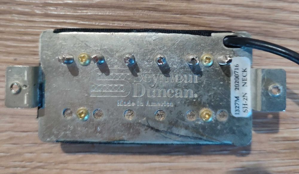 Адаптери: PRS Se Custom и Релсов Artec