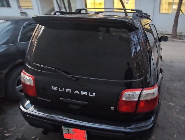 Субару Форестер 2001 года