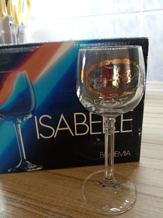 Продам рюмки  новые