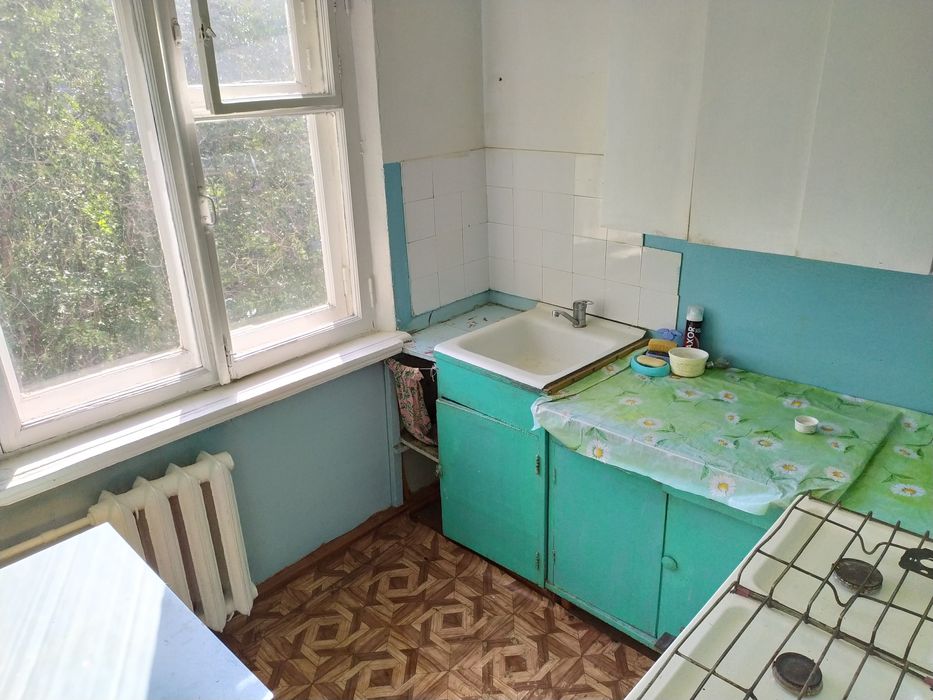 Продается 2-комн (2-33, 4 этаж)