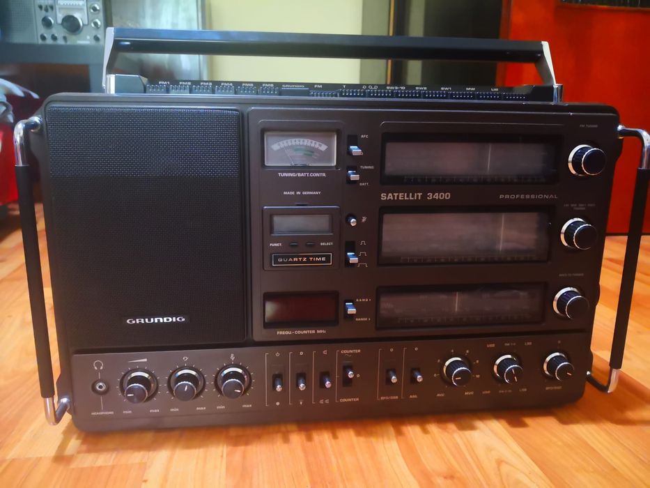 Radio Grundig satellit 3400 profesional