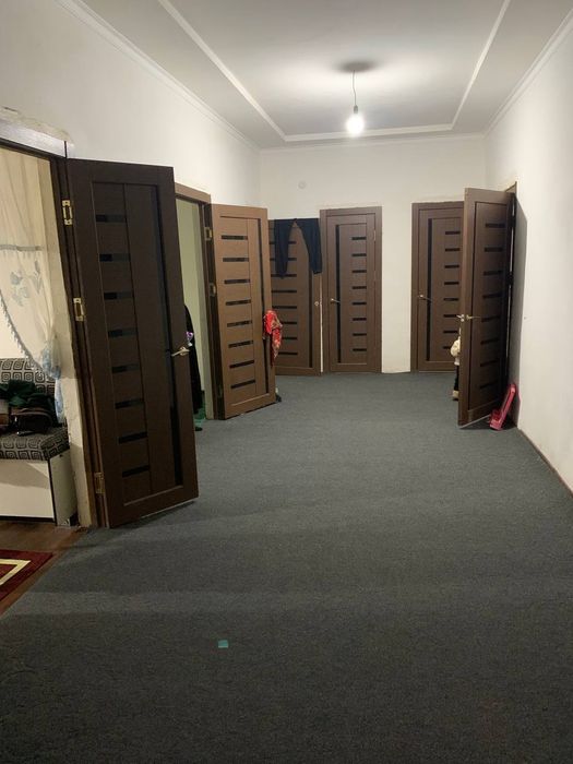 Срочно продаётся 3-комнатная квартира в центре Каган