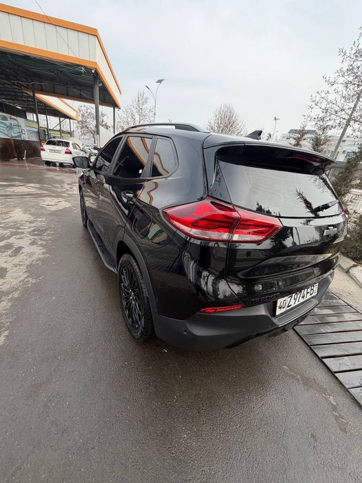 Treker 2 sotiladi navotlari bilan bolni bag benzin padarka
