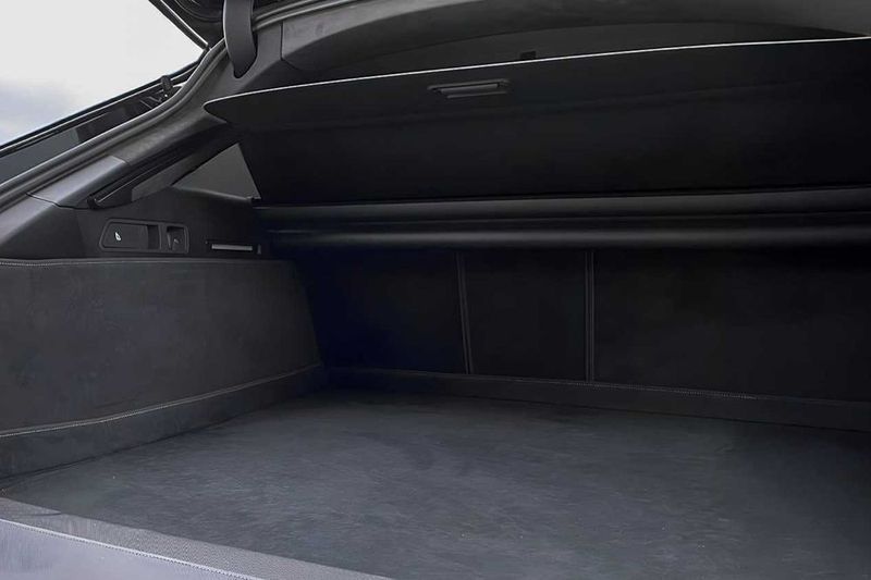 Щора за багажник за Audi A6 C8 Avant 2018–2025