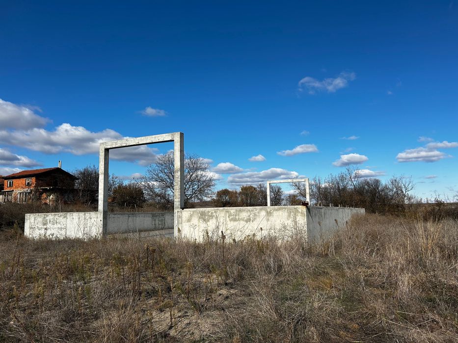 Дава се под наем Склад в с. Пясъчево, Област Хасково - 2150 кв.м за 71400 € - Снимка #5