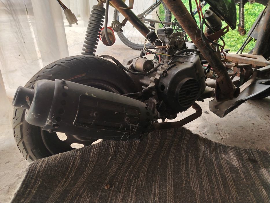 Продаю скутер 80