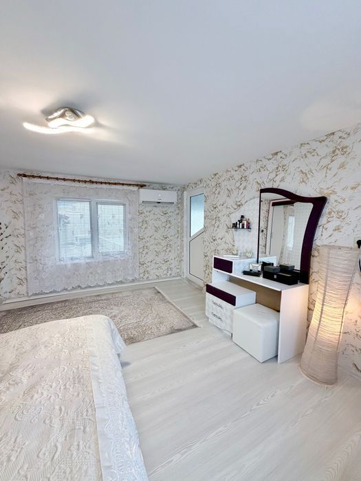 Продава се Къща в Омуртаг - 414 кв.м за 85 €/кв.м - Снимка #9