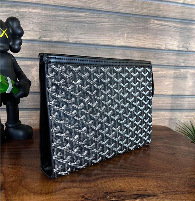 Мъжки клъч чантичка