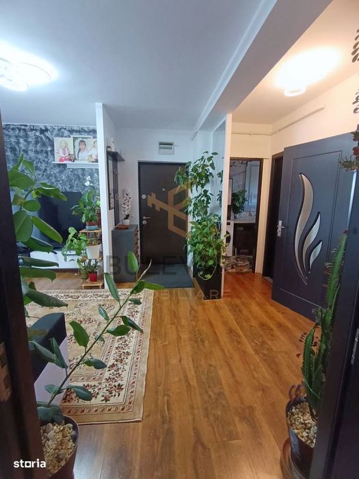 Apartament 3 camere,  parcare, zona Apahida!