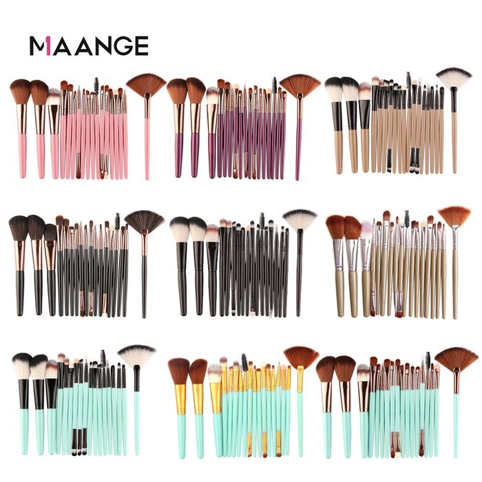 Комплект от 18 професионални четки за грим MAANGE
