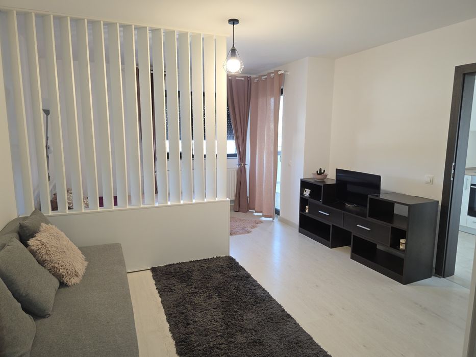 Garsoniera moderna si spatioasa in bloc nou in Balcescu Residence