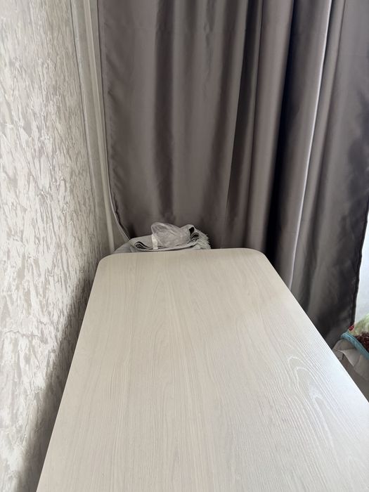 Стол кухонный, для учебы