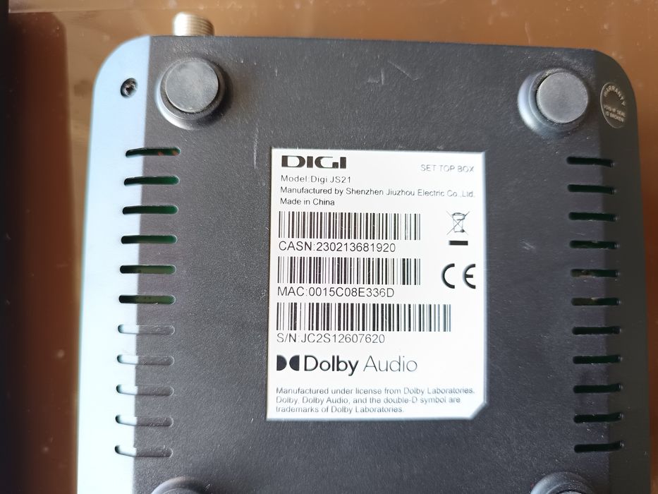 De vanzare 3 aparate pentru Satelit de la Digi si WI FI