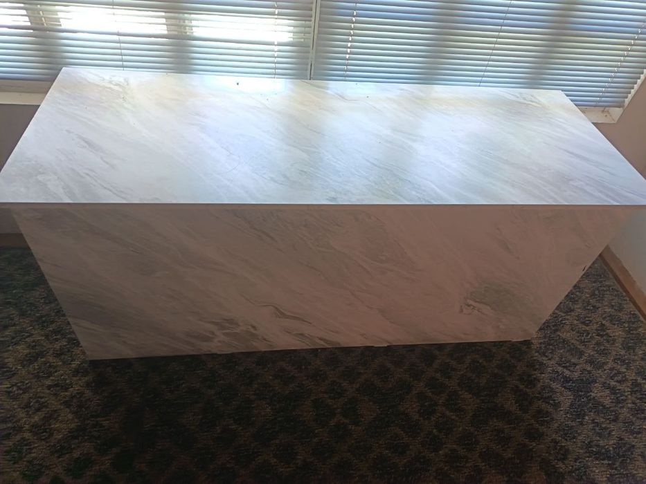 Dukon polka mebeli sotiladi