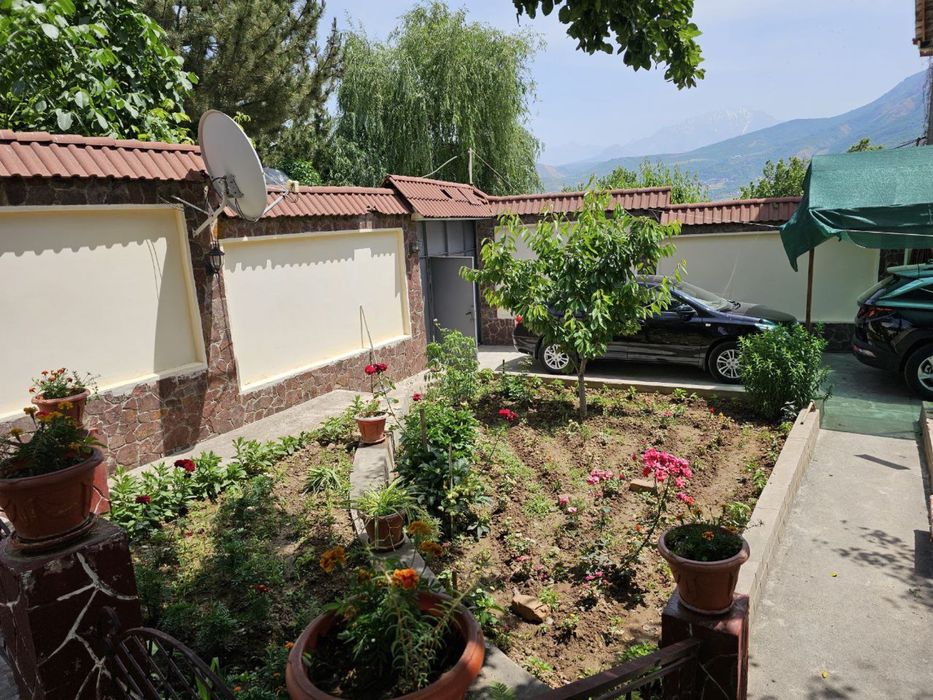 Дача сотилади бўчка атрофида оилавий ўзимизаники одам қўйилмаган тоза