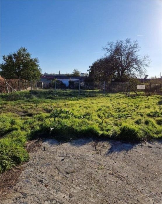 Teren 1200 mp intravilan la 10 km distanță de  Rm.VL,- Stolniceni