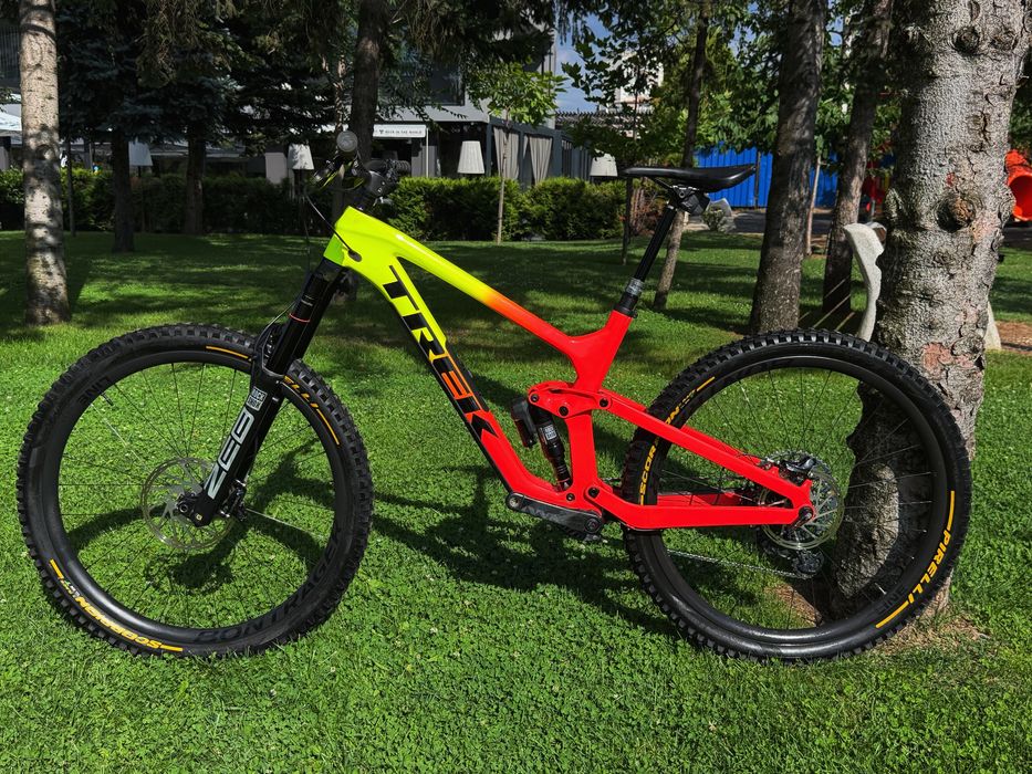 Trek Slash 9.9 XX1 AXS Flight Attendant Carbon 29”