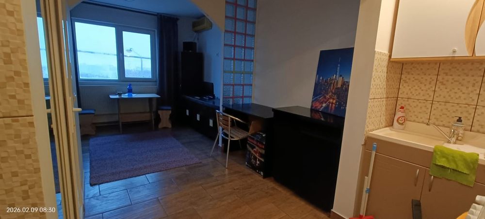 Garsoniera de închiriat