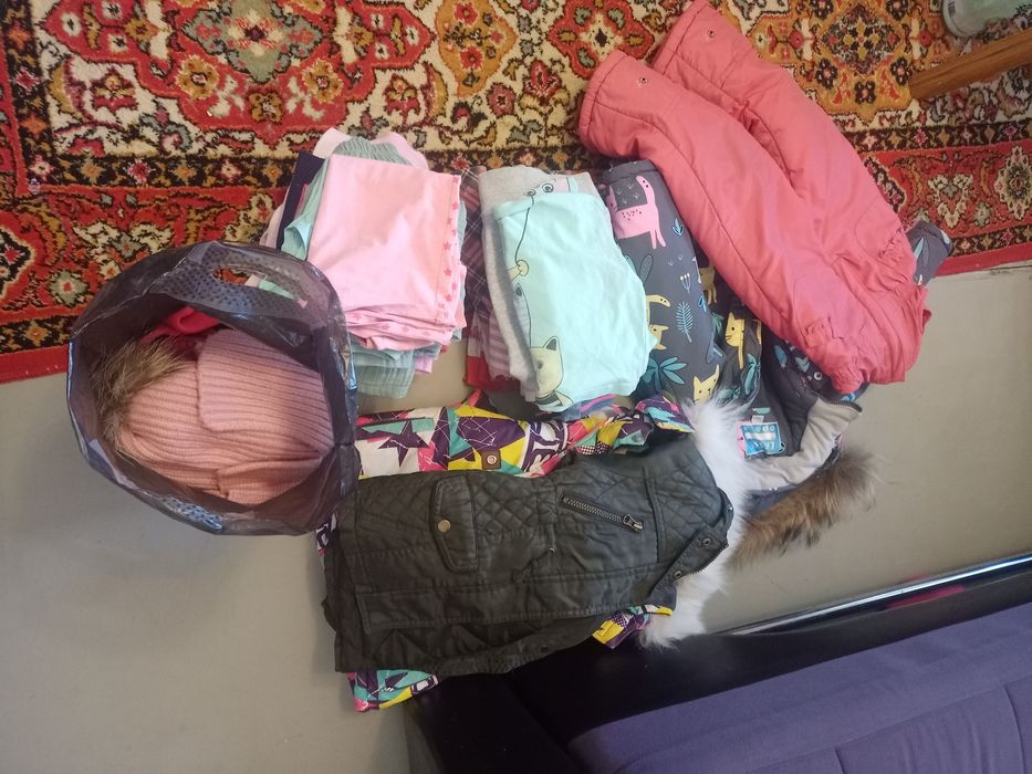 Отдам вещи на девочку