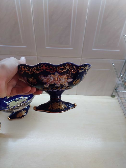 Посуда вазы, сервантного хранения