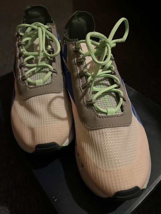 маратонки REEBOK