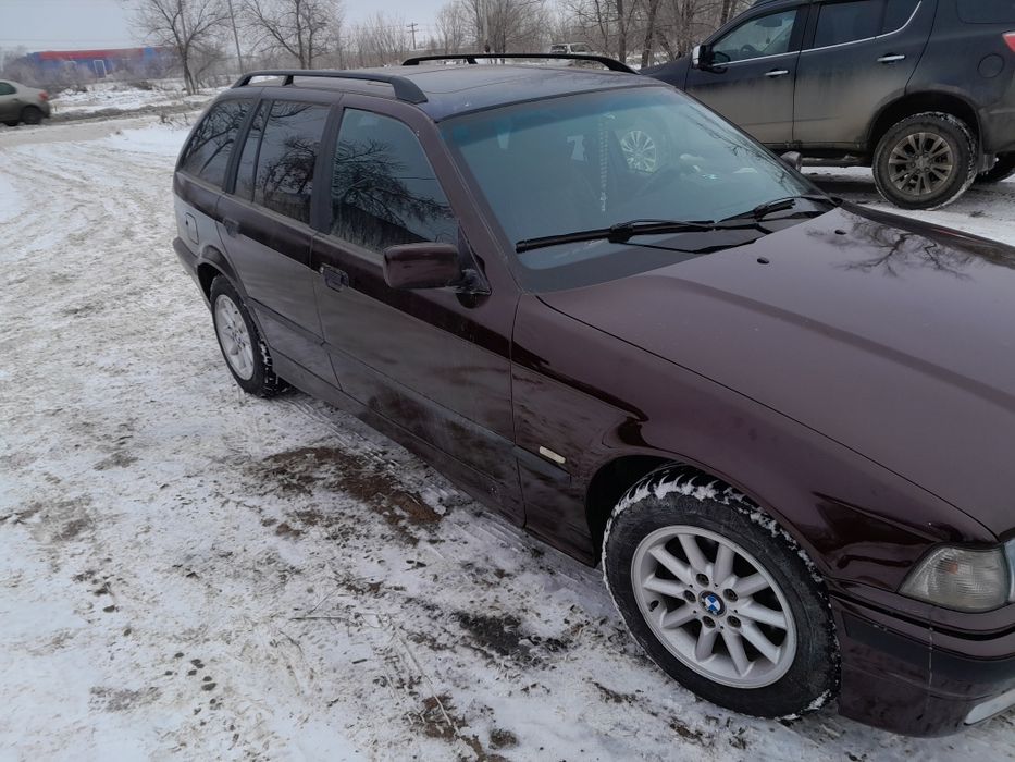 Продам BMW E36 320I