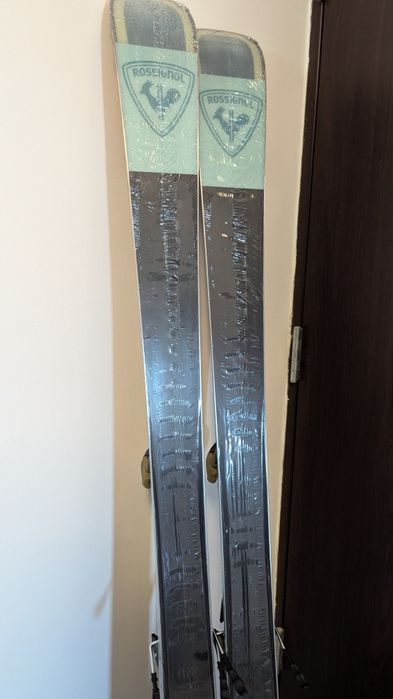 Schiuri Rossignol 168 cm, noi