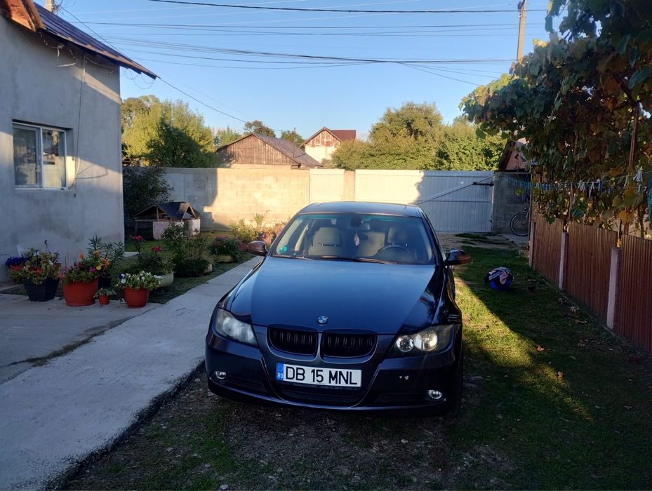 Bmw e90,318i,260.000 km