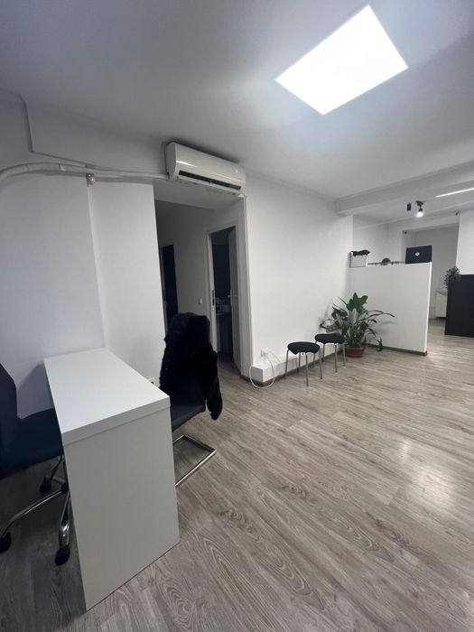 Închiriez posturi in salon de înfrumusețare, Sector 6